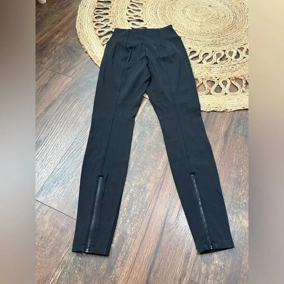 Athleta Stellar Tight size 0 Black - Picture 6 of 7